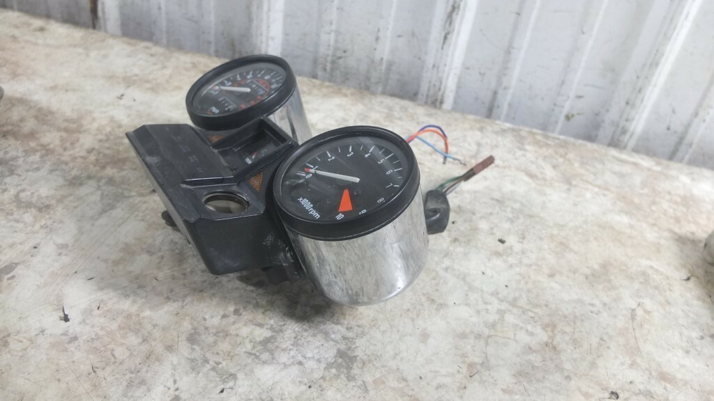 83 Honda VT500 VT 500 C Shadow Gauges Meters Speedometer Tachometer