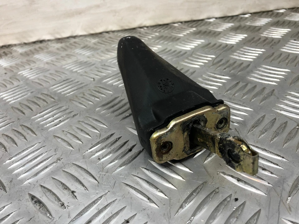 VOLKSWAGEN GOLF MK3 GL 1997 CORREA DE RETENCIÓN DE PUERTA (R/H DELANTERA) Foto 4 de 4