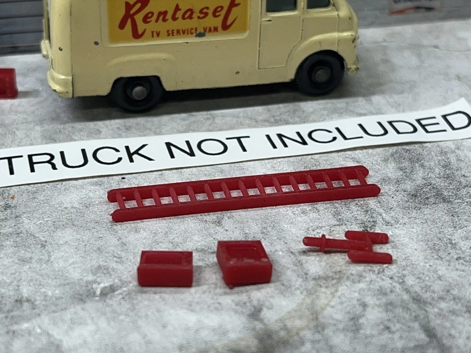 Matchbox Lesney TV Service Van nº. 62 (2 TVS, 1 escada e 1 antena) - Imagem 2 de 4