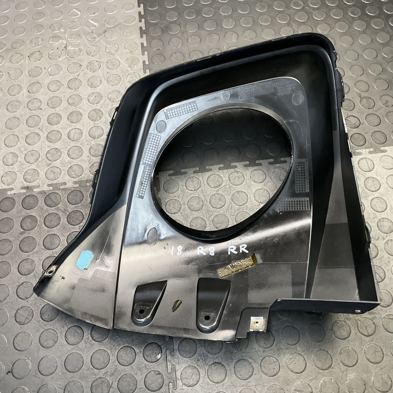 2016-2018 Audi R8 Rear Right Lower Bumper Diffuser Trim Panel Molding Cover OEM