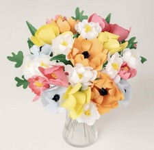 Stampin' Up Paper Bouquet Kit - Retired - 165636 New in box  Flower Bundle