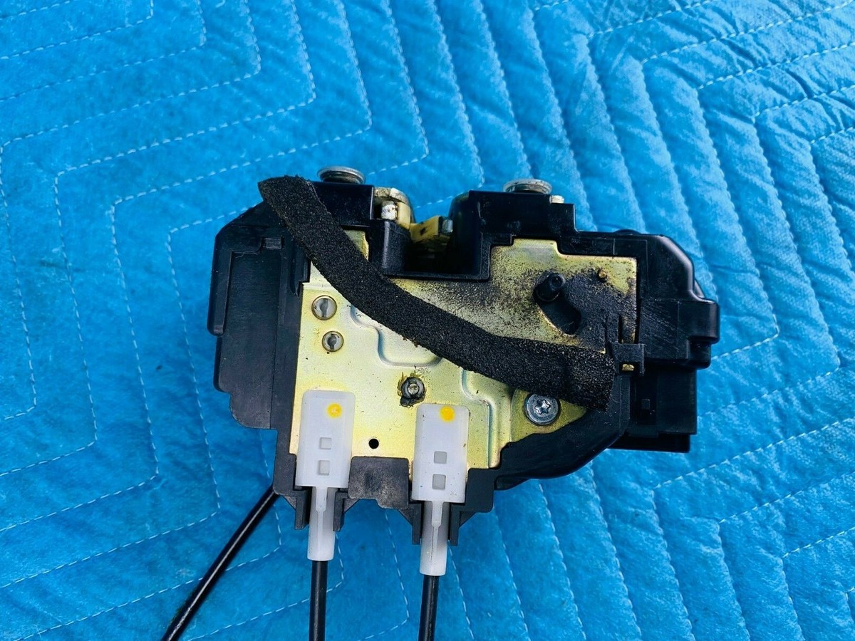 Infiniti QX56 Nissan Armada Rear Door Lock Latch Passenger Side