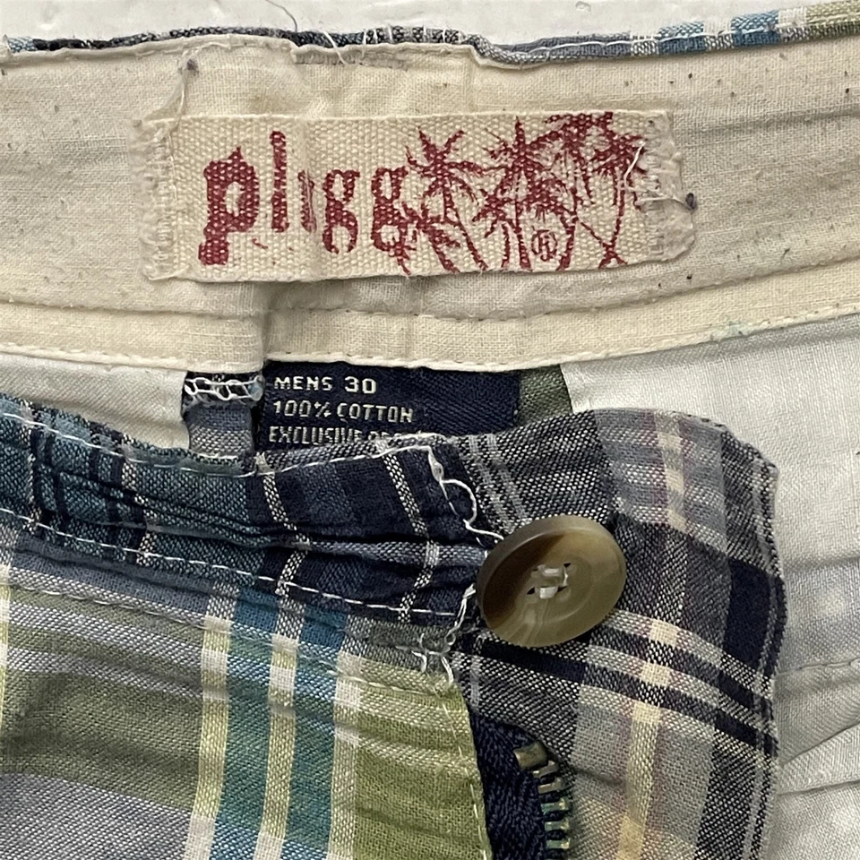 Plugg 32 x 11" Lightweight 100% Cotton Quilted Plaid Cargo Shorts - Image 4 of 4