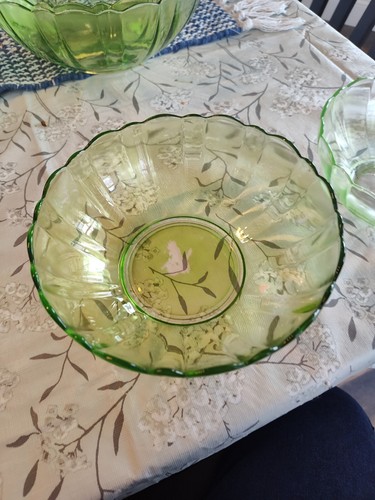 Set Of 4 Vintage Green Nesting Bowls - Picture 7 of 15