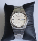 Seiko SQ 7546 8200 Quartz Watch with Silver Rippled Dial