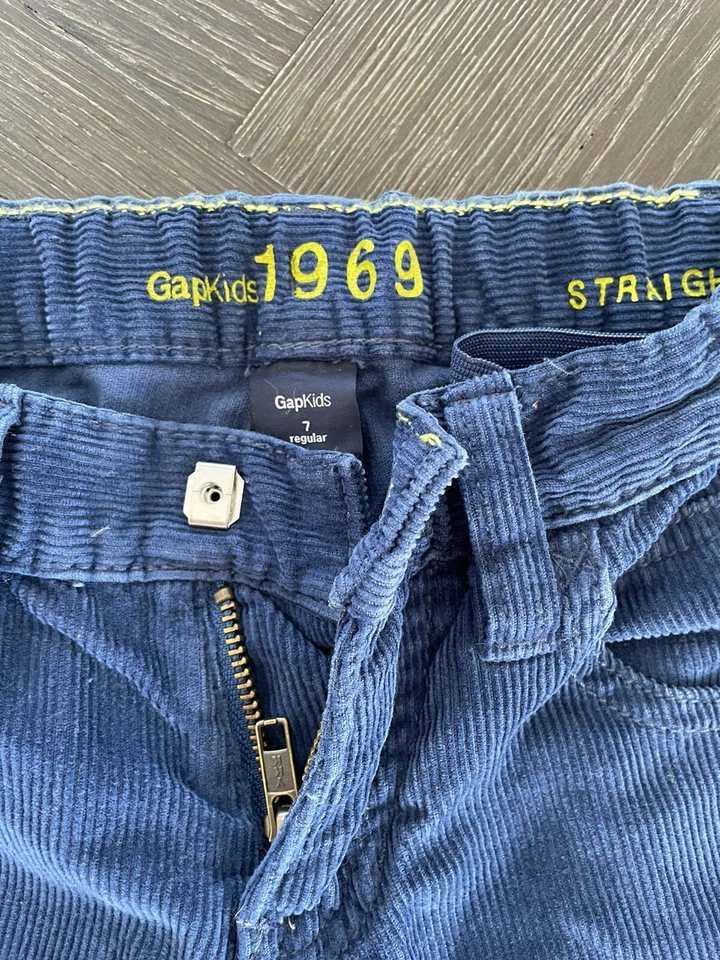 Pantalones de pana Gap para niños talla 7 Foto 3 de 4