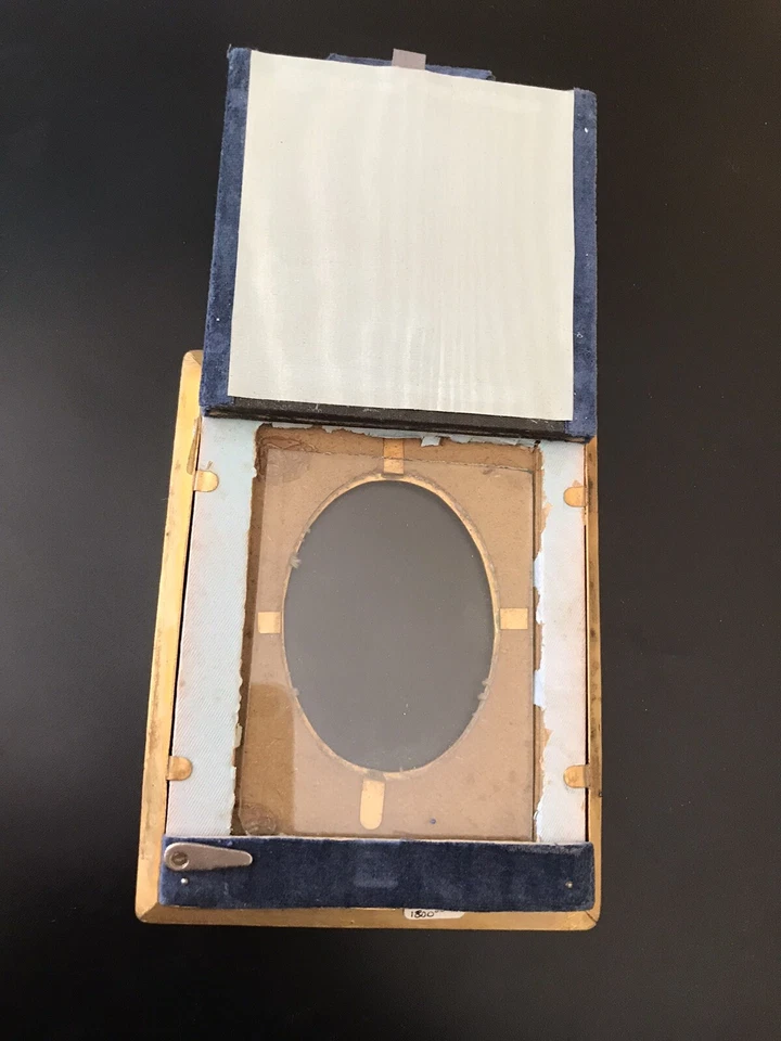 Антикварная французская бронзовая рамка для картин 1880 г. Доре бант синий муар шелк с принтом херувим - Изображение 4 из 4