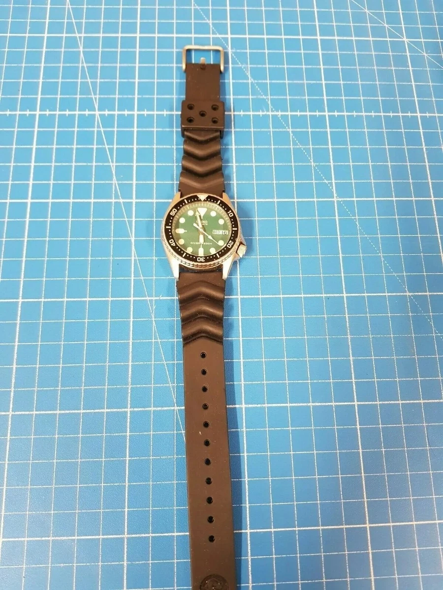 Seiko 302714 Herren Analog Armbanduhr grün/schwarz _0.1_5 UR