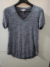 Athleta Top Womens M Blue Breezy Scoop Vneck Tee Curve Hem Active Stretch Modal