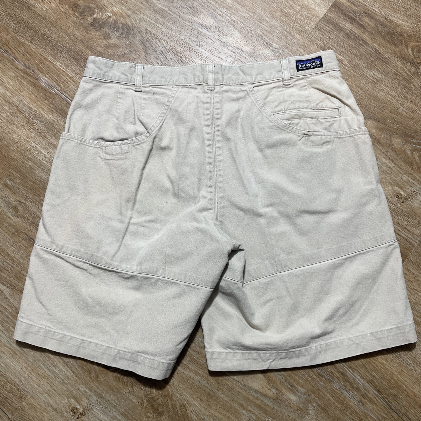 Patagonia Shorts Mens 34 Khaki Organic Cotton Canvas Chino Workwear Casual 8.5” thumbnail 2