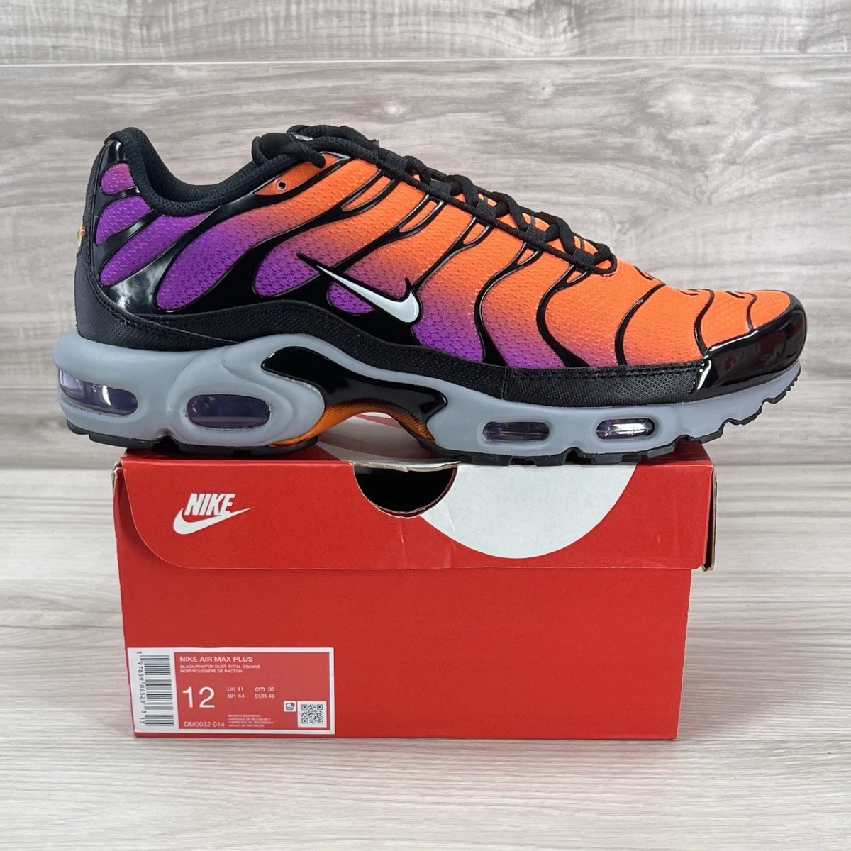 Nike Air Max Plus Total Orange for Sale | Authenticity  display picture 3