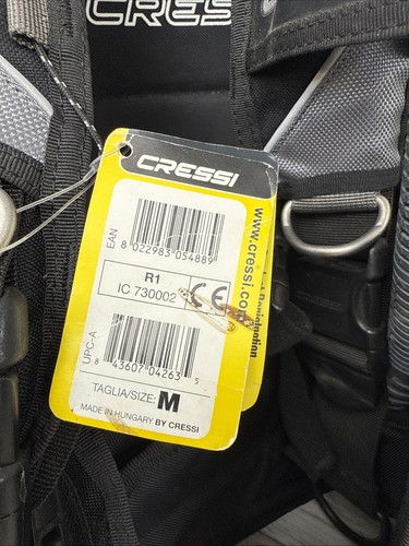 Cressi R1 Scuba Diving BCD nuovo con etichette taglia media - Foto 2 di 6