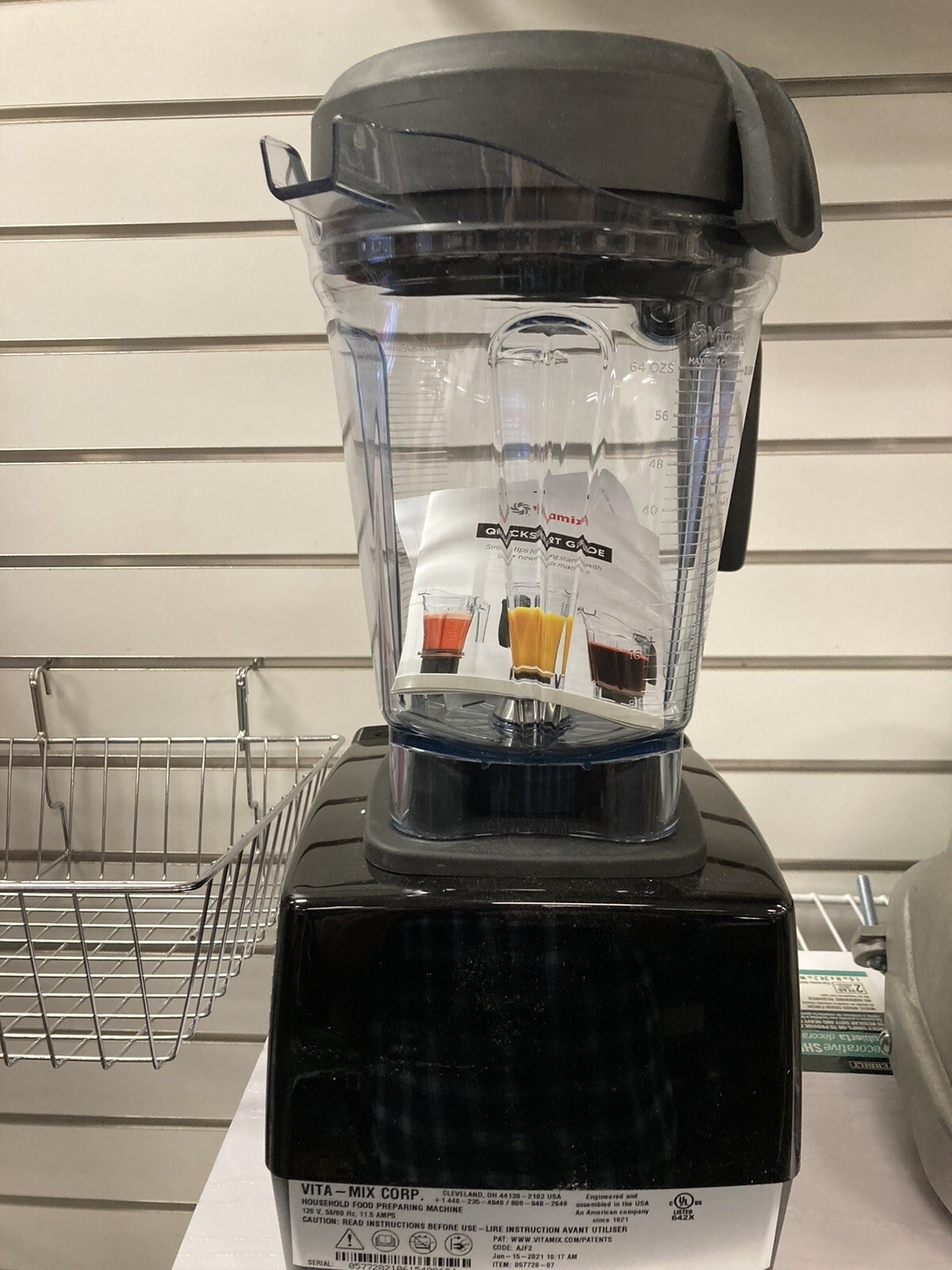 Vitamix 5300 VM0102D Professional Grade Blender 64oz Low Profile