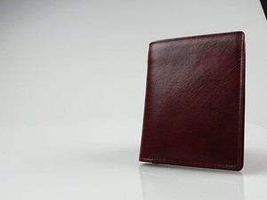 Burgundy Leather Bifold Wallet (90mm x 115mm) New in Box - 2/3190