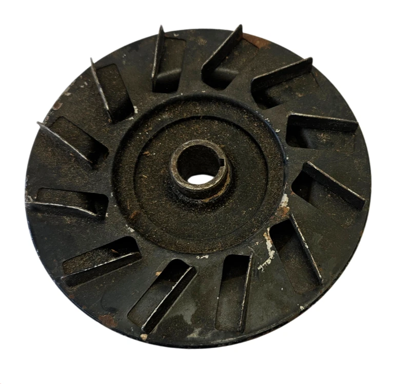 Chrysler Windsor New Yorker 1955-1956 polea generador 1345973 nuevo de stock Foto 2 de 4