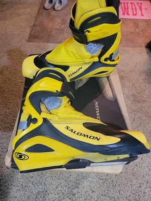 Salomon race skate 9 boots (sz 5.5)