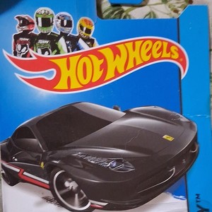 在庫あり送料無料 ホットウィール Ferrari 458 Italia訳あり3点セット