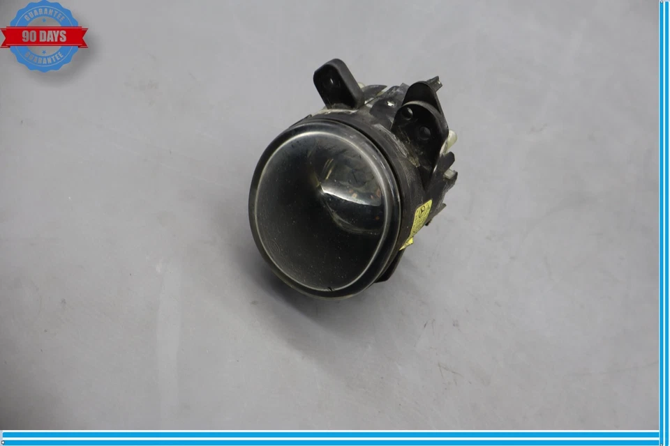08-11 Mercedes Benz W204 C250 C300 C350 Front Left Side Foglight Fog Light Lamp - Image 2 of 4