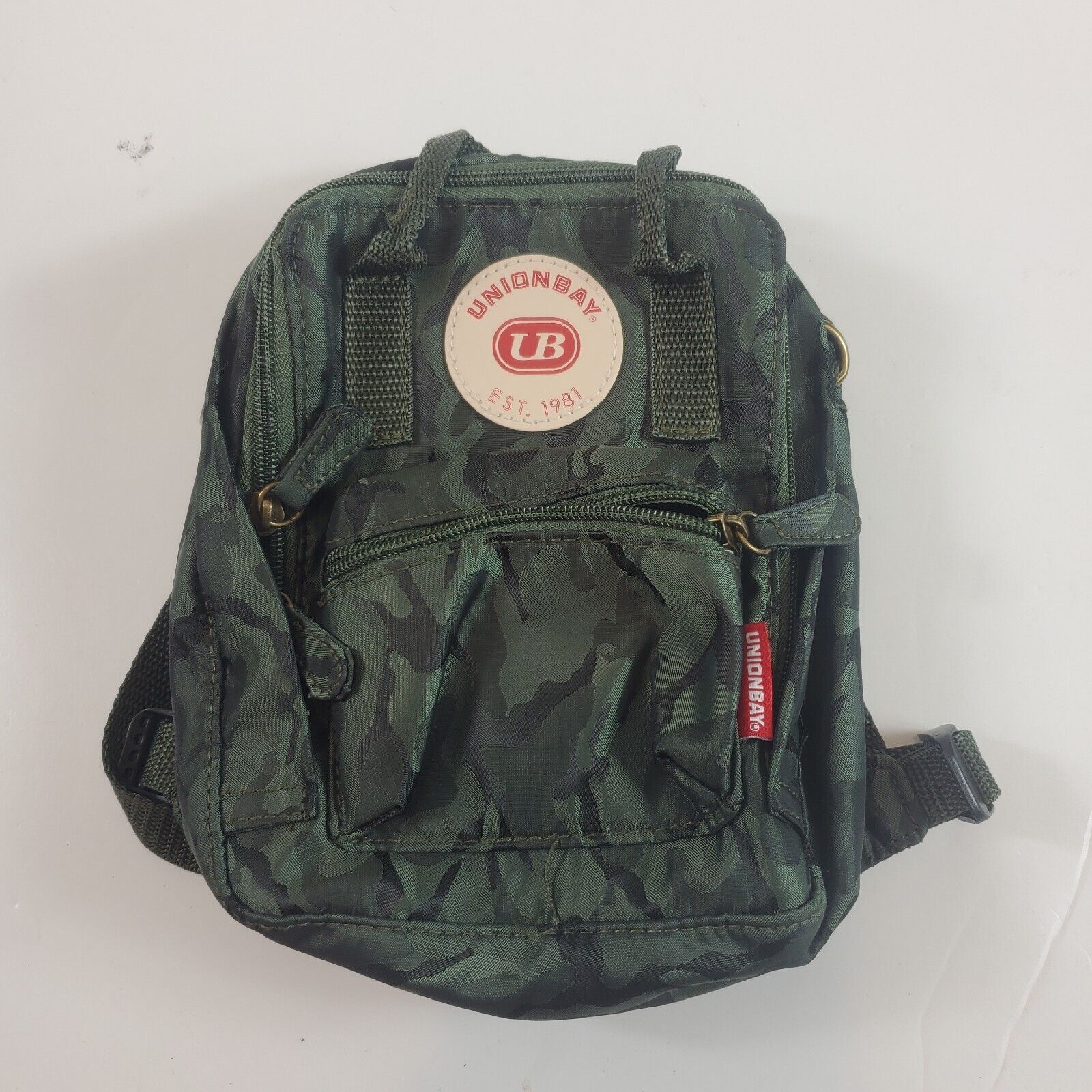 unionbay purse backpack green camo mini flaw