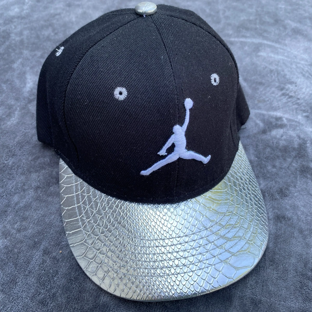 Gray jordan on sale hat