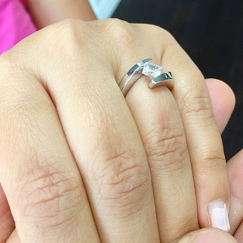 JUEGO DE TENSIÓN ANILLO DE COMPROMISO PRINCESA DE DIAMANTES DE ORO BLANCO 14K BODA NUPCIAL 1.00 - Imagen 7 de 11