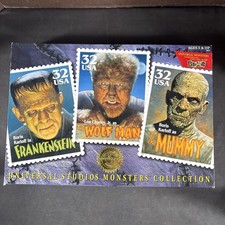 Product Image: UNIVERSAL STUDIOS MONSTER COLLECTION THREE PACK KENNER NEW SEALED WOLFMAN MUM FR