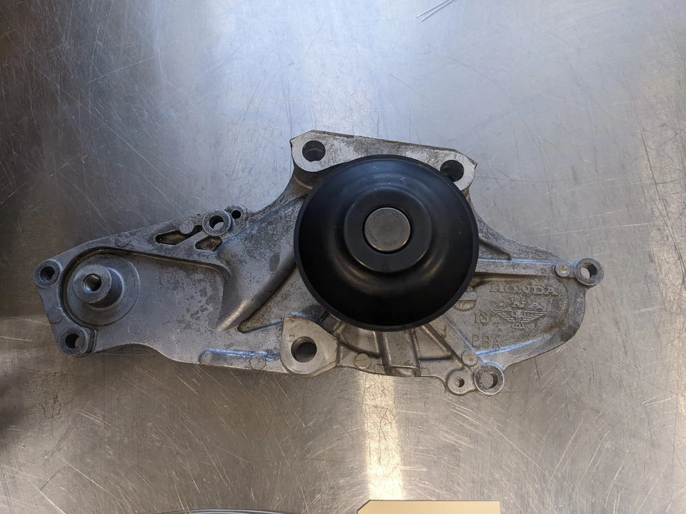 Bomba de refrigerante de agua Honda Odyssey EX 3.5 2000 Foto 2 de 3