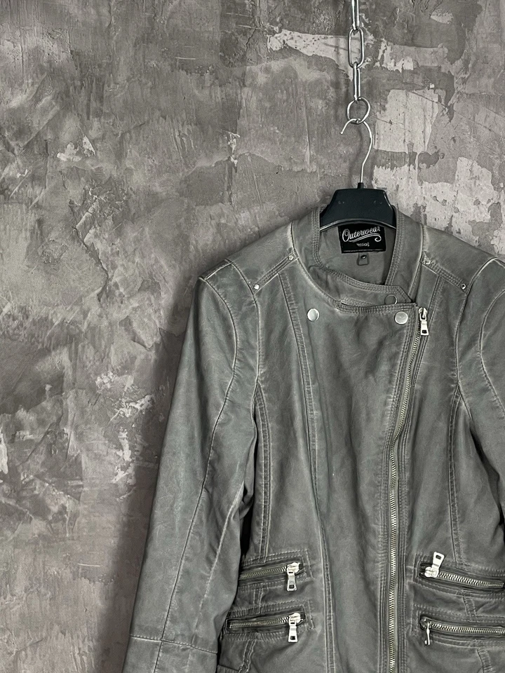 Chaqueta Gris Glamour Cuero Sintético Cremallera Abstracta Avant Garde Años 00 De Colección Foto 3 de 4