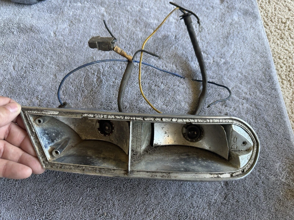 Lamborghini Miura Fiat 124 Spider 1970 conjunto indicador de giro derecho Carello Foto 2 de 4