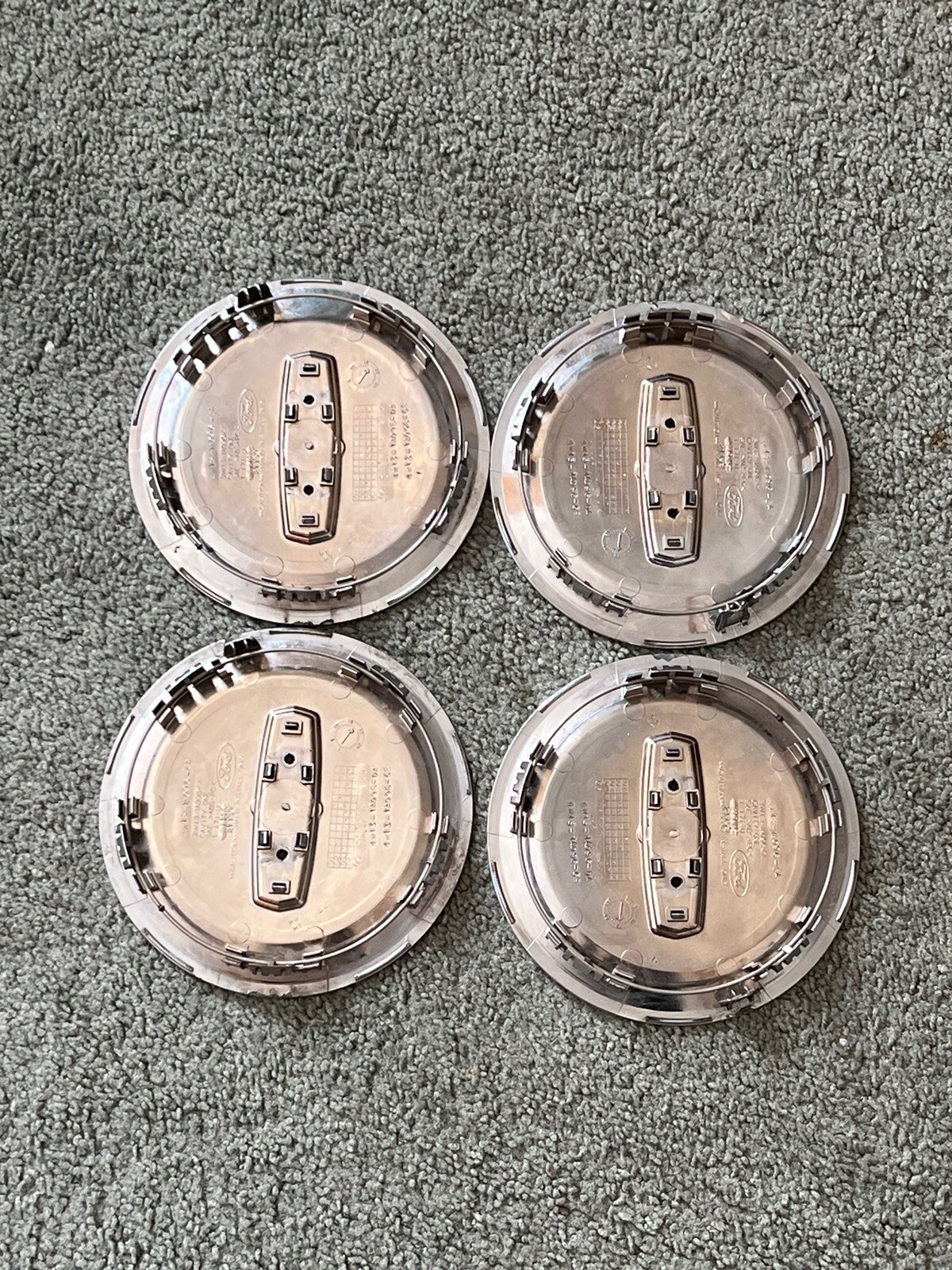 🔥 4 OEM FACTORY LINCOLN TOWN CAR CENTER CAPS CHROME WHEEL 4W13 3W131A096CA eBay