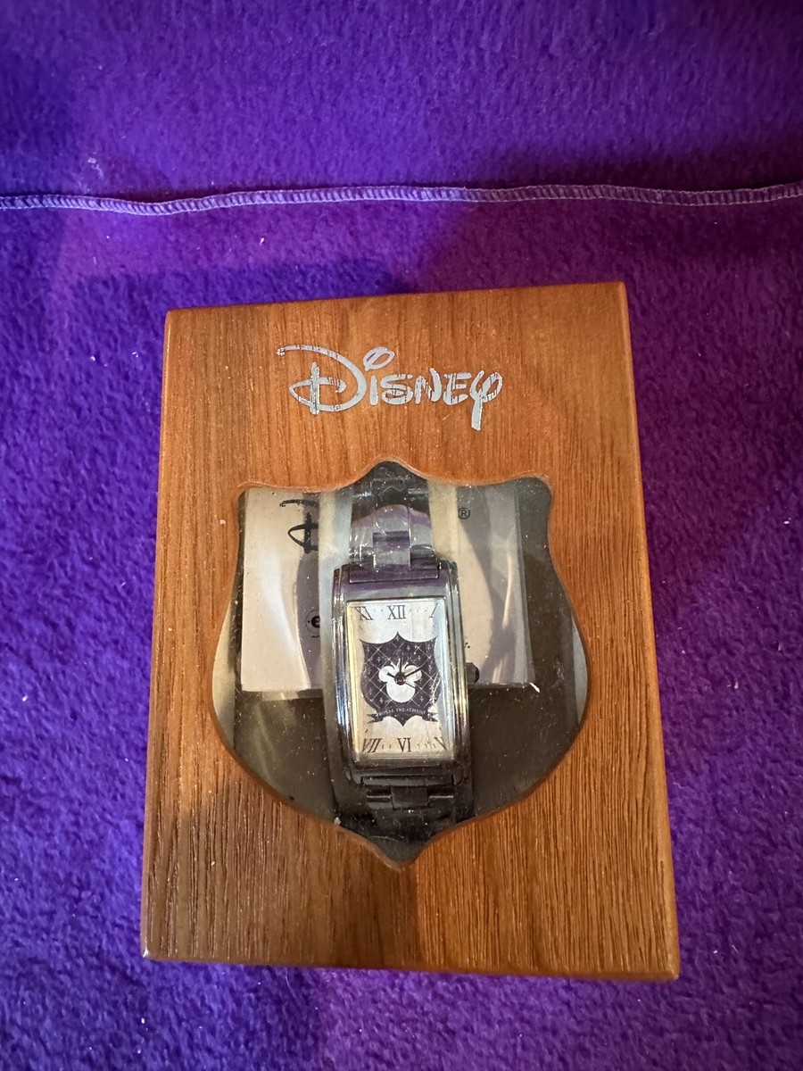 ✨ NEW Vintage Walt Disney Royal Treatment Mickey Mouse  display picture 3