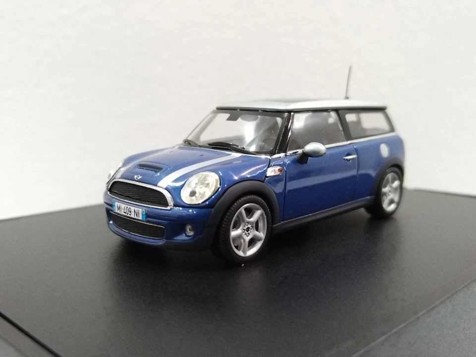 Minichamps 1/43 Mini Cooper S Clubman Dealer Special By BMW Group. Very Rare.  - Image 2 of 4