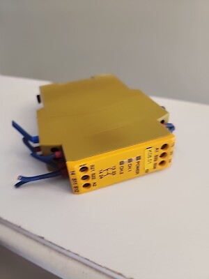 Used Pilz Pnoz X2 Safety Relay