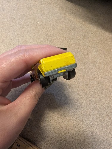 Hot Wheels Blackwalls 1979 Chevrolet Speedy Removal Snow Plow 1:64 Damaged - Picture 6 of 8