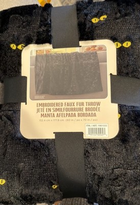 VIRAL TIK TOK COSTCO EMBROIDERED FAUX FUR HALLOWEEN FALL THROW BLACK CAT NWT