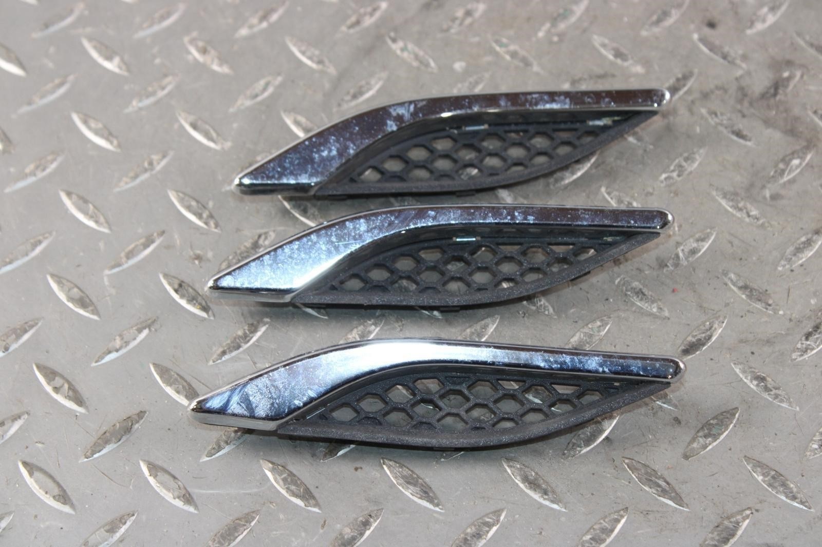 Maserati Ghibli 2014-2017 Right Fender grilles Set Chrome