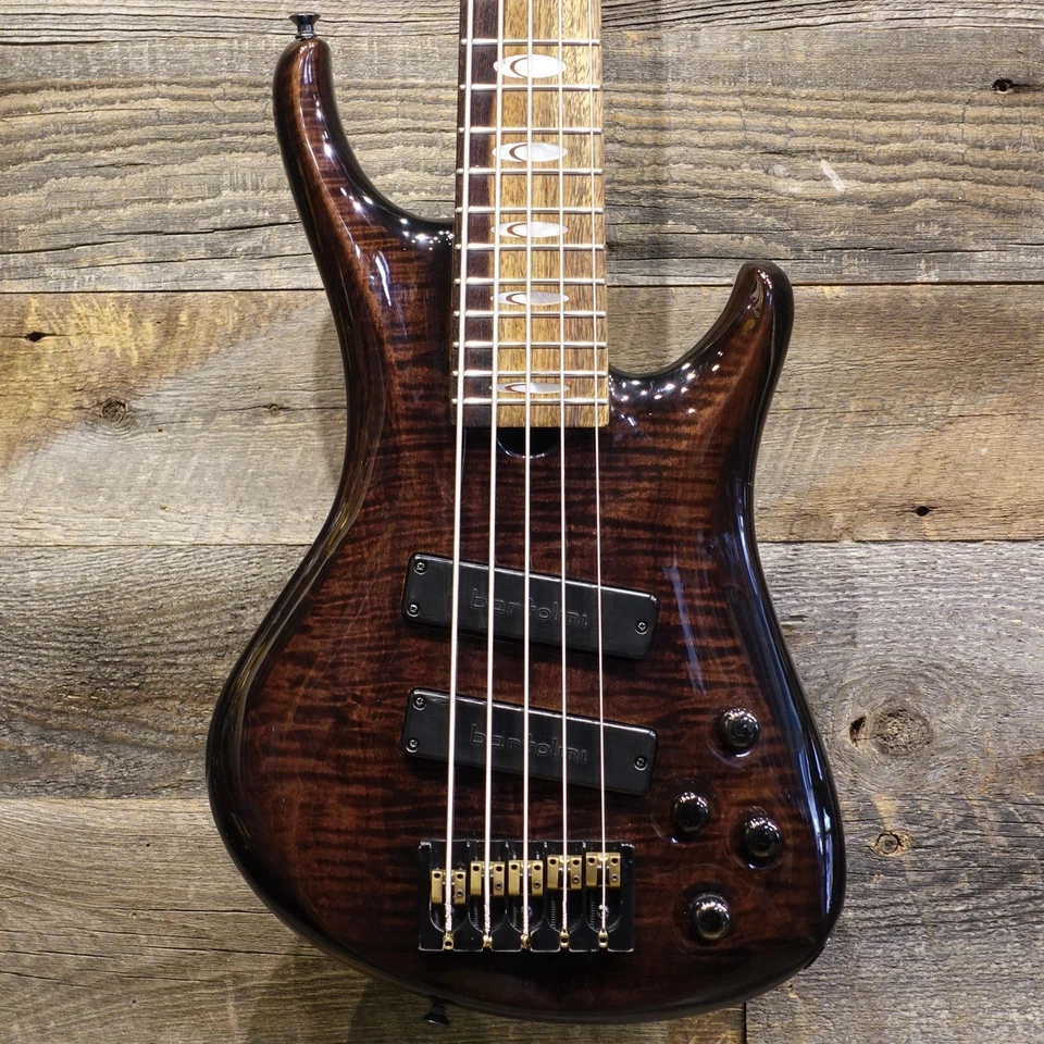 Бас-гитара Roscoe LG3005 Япония-LTD 34 масштаб б/у уникальный звук - Изображение 2 из 4