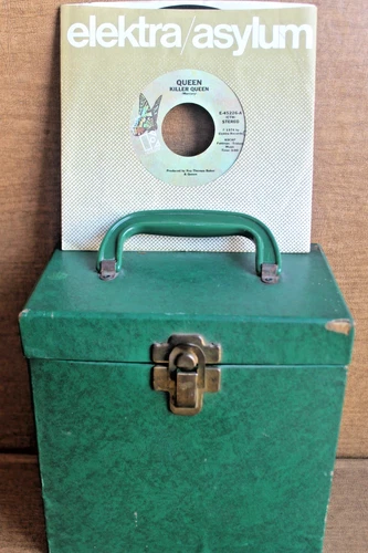 LOT OF 45 LATE 60s/70s ROCK 45s IN PLATTERPAK CASE: Queen; Doors; Eagles; Kiss