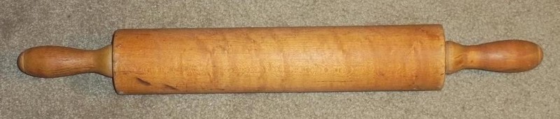 VINTAGE WOOD ROLLING PIN