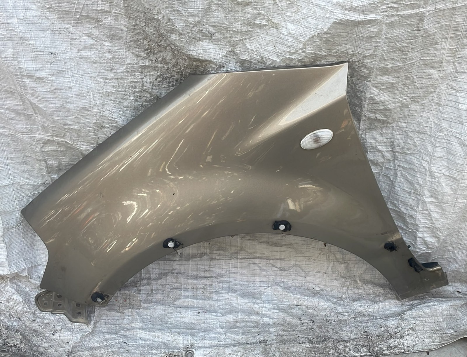 PARAFANGO ANTERIORE SINISTRO PER FIAT Sedici 2° Serie (09>)
