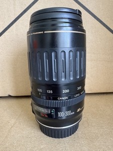 Canon EF Zoom Lens 100-300mm F4.5-5.6 USM Black