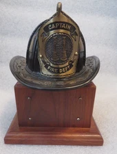 Vintage Rare “Red Hats Of Courage” Bronze Trophy Fireman Hat Captain Retirement
