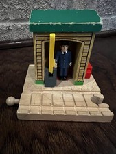 Thomas The Tank  Friends Conductor Shed Sodor Gullane 2001 Wooden Train Track