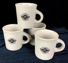 4 Steak n Shake Logo Mugs Onieda Diner Cups White Porcelain Excellent Condition
