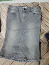 Route 66 Women's Denim Skirt, Size 8, Below the knee, Black, Light Wash, Modest
