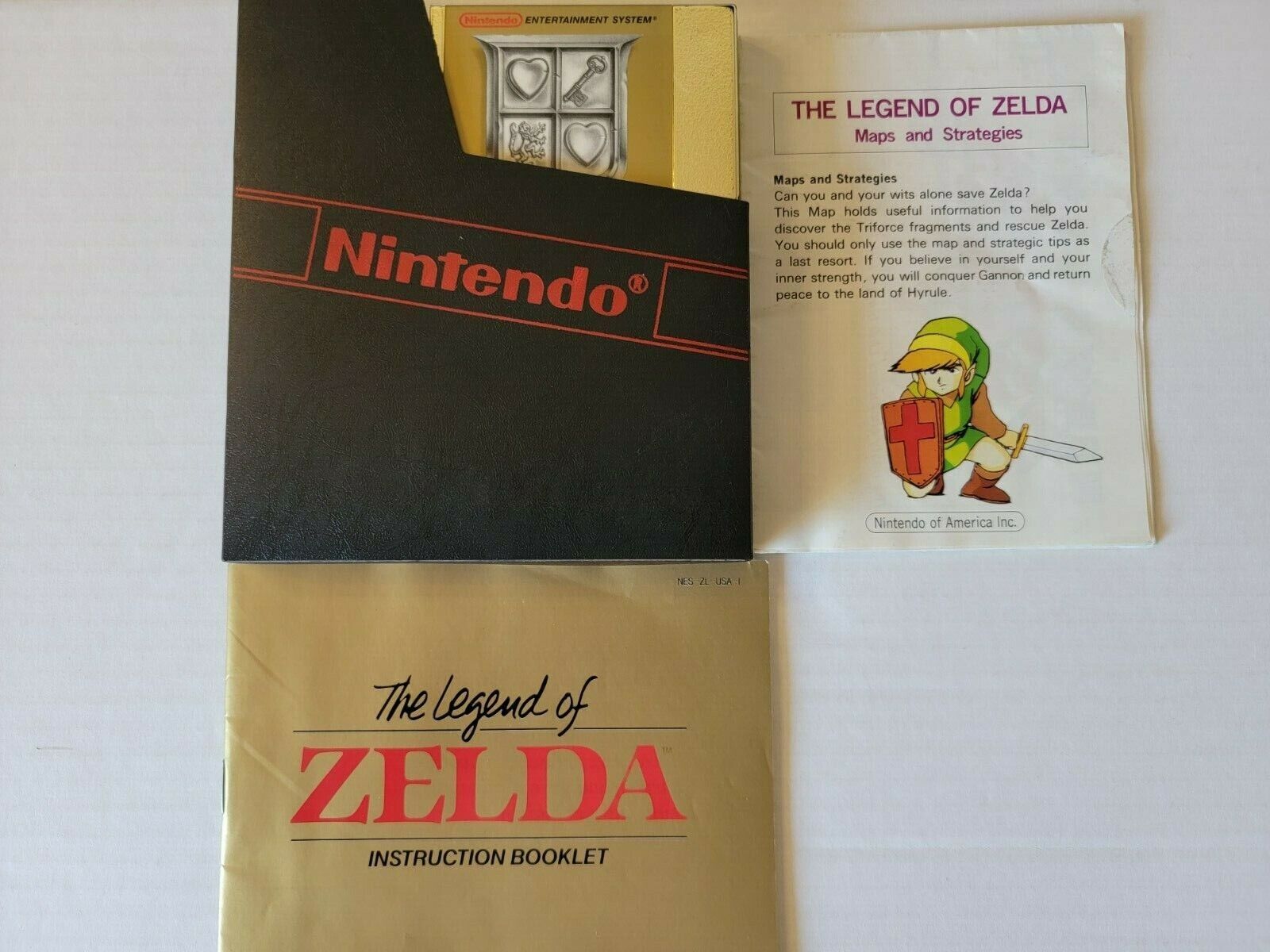 LEGEND OF ZELDA 1 NES 5 SCREW 1ST PRINT CART, MAP & BOOKLET