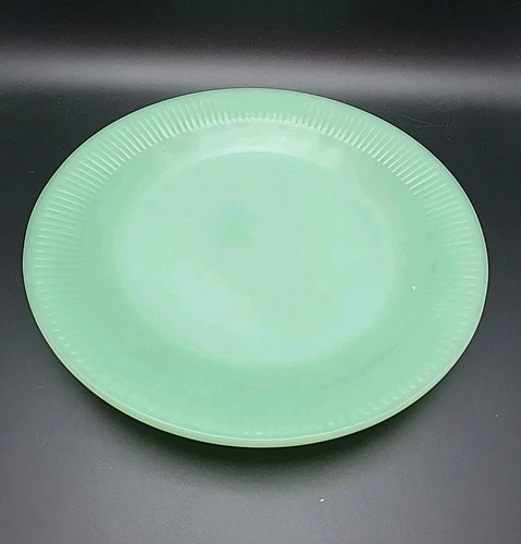 Vintage Fire King Jadeite 9 Inch Ribbed Dinner Plate Read