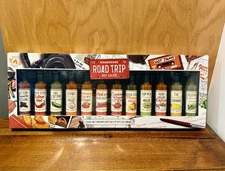 NIB AUTHENTIC ROADHOUSE ROAD TRIP HOT SAUCE GIFT SET 12 HOT SAUCES BOTTLES