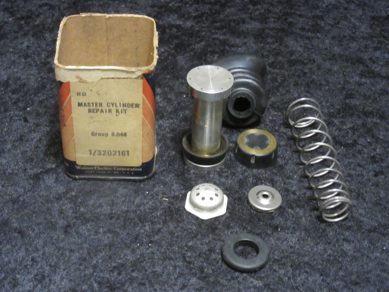 NOS 1936-1949 Buick Cadillac LaSalle Oldsmobile Wagner Master Brake Cylinder Kit