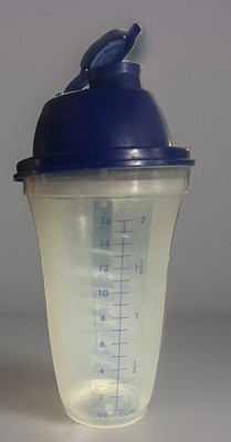 Tupperware #844 16 oz/500ml Quick Shake Mixer Shaker - Drinks & Dressings - Blue